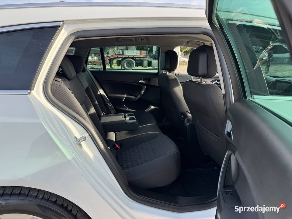 Opel Insignia 20 DIESEL Zarejestrowana Ważne lakier metallic Konin
