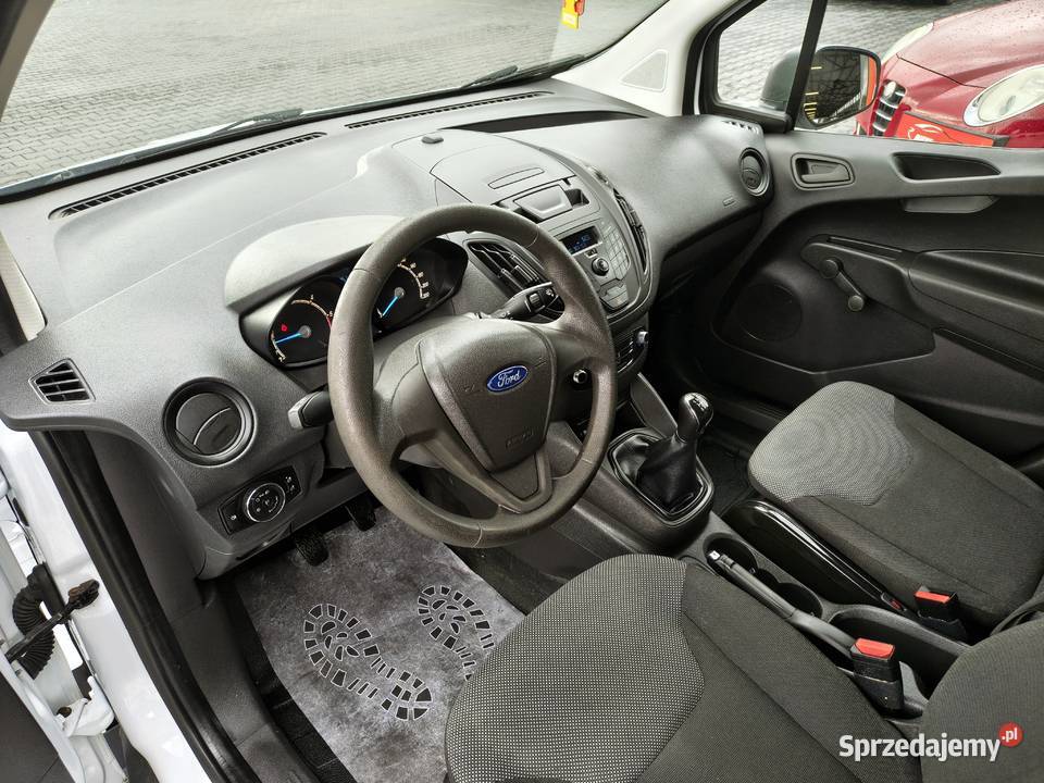 Ford Transit Courier 2016r ZADBANY VAT marża