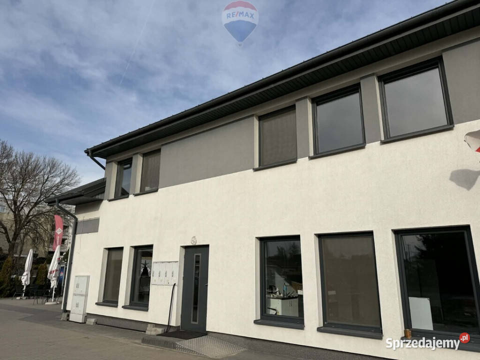 Nowoczesny budynek z magazynemduża działka 11 ha 11000m2 Leszno