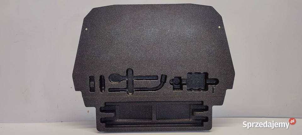 VW TAYRON STYROPIAN BAGAŻNIKA 57H863957