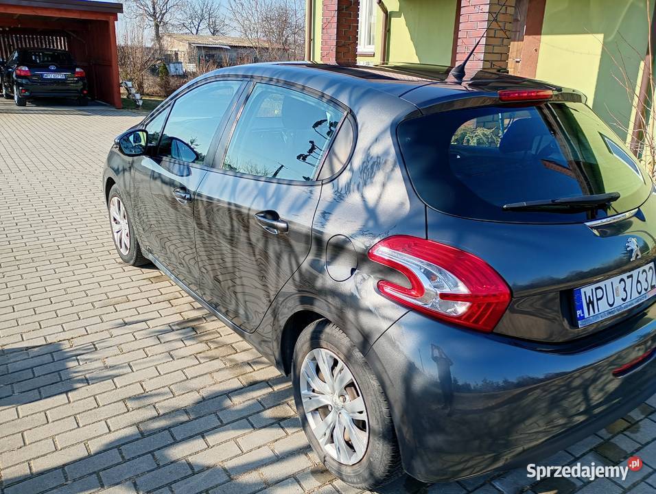 Peugeot 208 14 benzyna 95 Pułtusk
