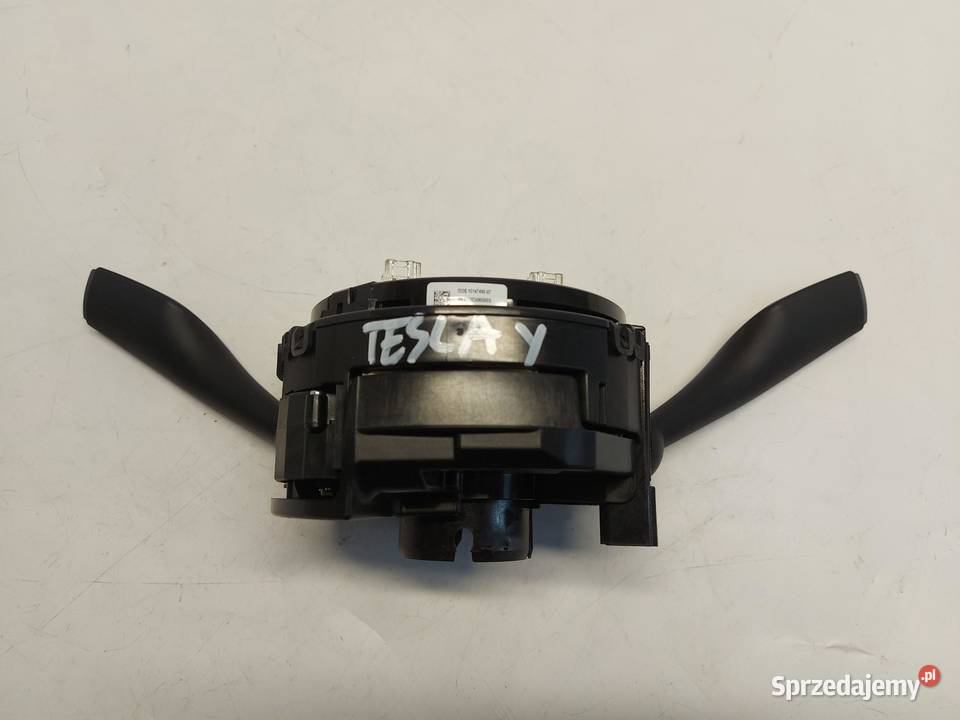 TESLA MODEL Y 2024r PRZEŁĄCZNIK ZASPOLONY