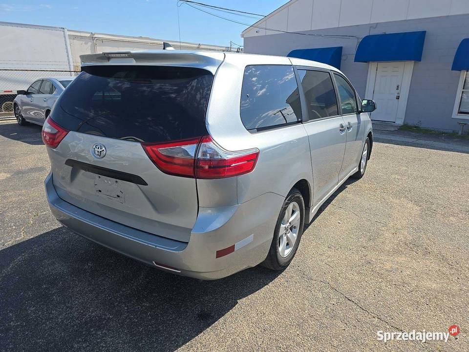 Toyota Sienna Warszawa