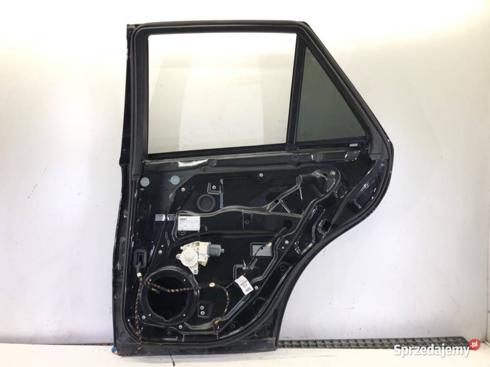 DRZWI PRAWY TYŁ MERCEDES W164 SUV 0512