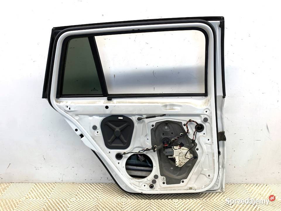 DRZWI LEWY TYŁ SKODA SUPERB II Kombi 0915 Candy Drzwi Karoseria