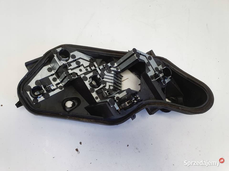 Opel Corsa D 5D WKŁAD TYLNEJ LAMPY ŻARÓWKI Lampy tylne lubelskie Janów sprzedam