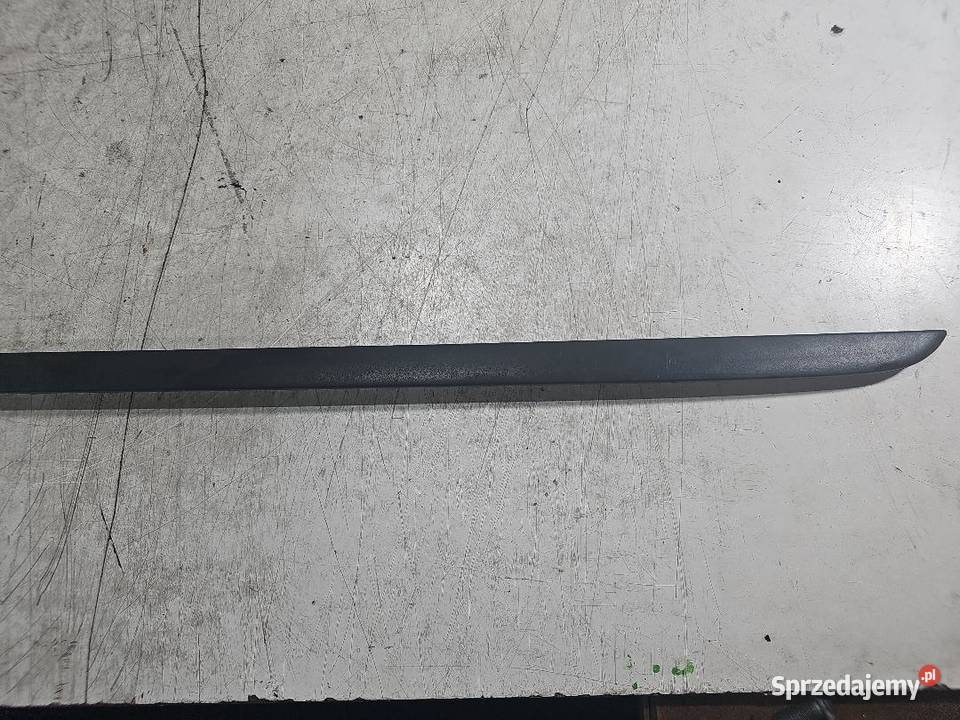 LISTWA SZYBY CZOŁOWEJ LEWA FORD C MK2 AM51R03195