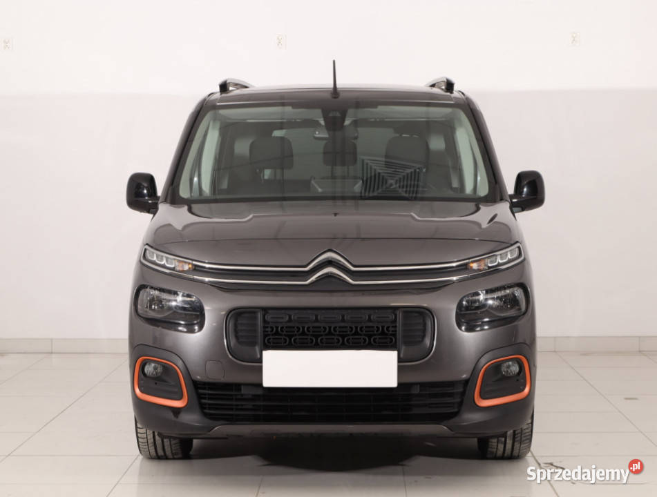 Citroen Berlingo 12 PureTech światła przeciwmgielne Piaseczno sprzedam