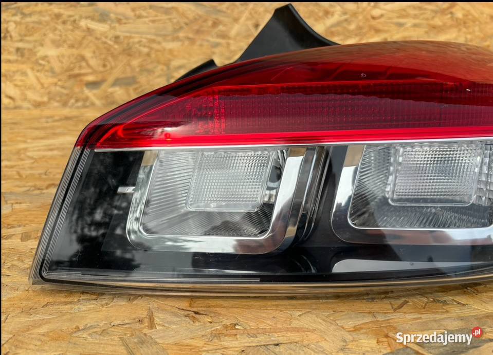 LAMPA TYŁ PRAWA RENAULT MEGANE 3 III COUPE sprzedam
