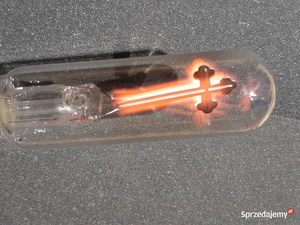 Stara ozdobna żarówka krzyż dewocjonalia zabytek Dąbrowa Górnicza