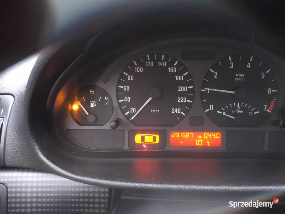 Ładne zadbane BMW E46 20 Seria 3