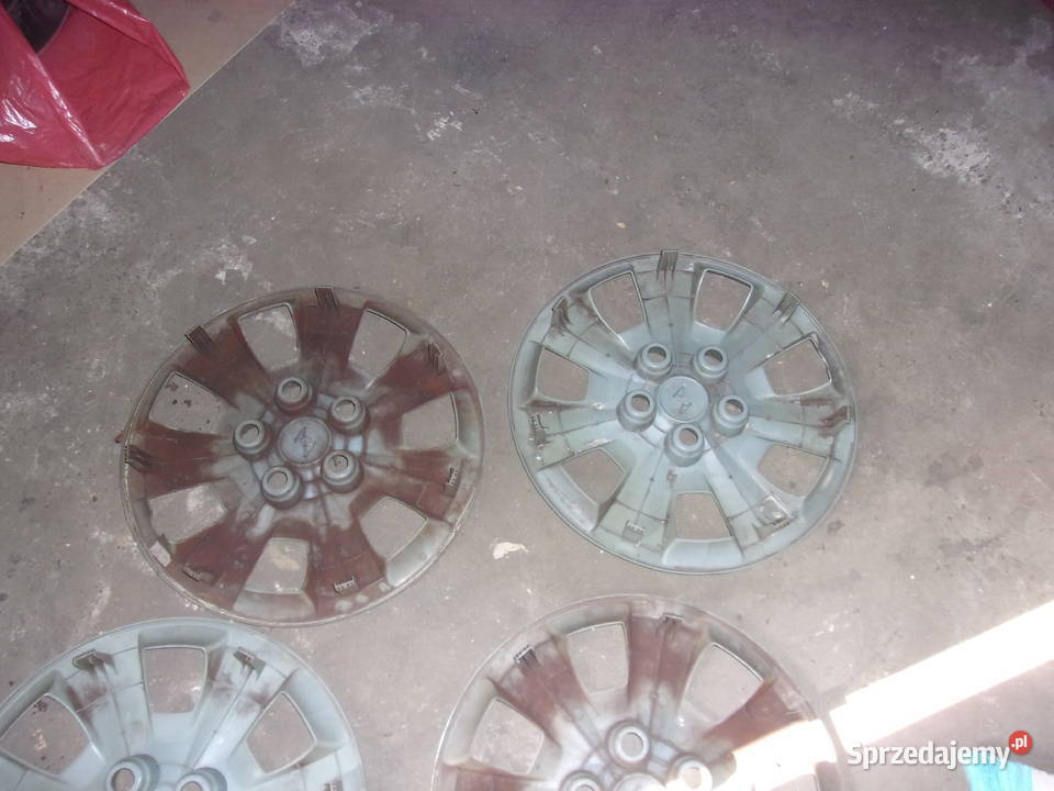 Kołpaki 15 Hiundaj osobowe świętokrzyskie Ostrowiec Świętokrzyski sprzedam