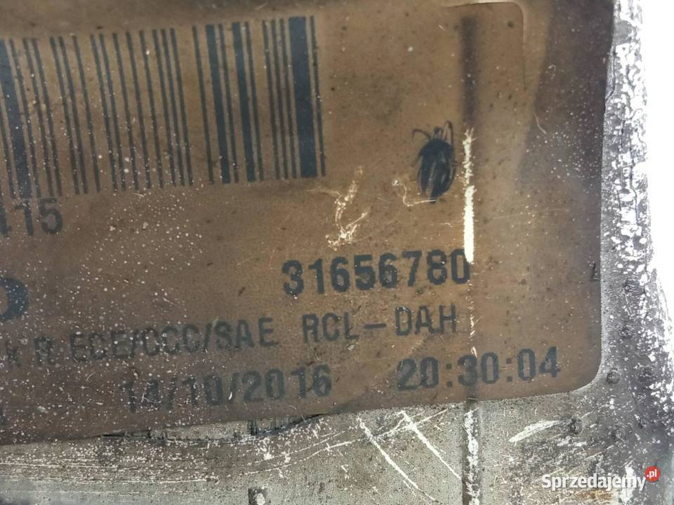 LAMPA TYŁ W KLAPĘ PRAWA EUROPA USZKODZONA