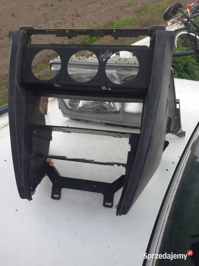 Panel środkowy mercedes 190 deska konsola warmińsko-mazurskie