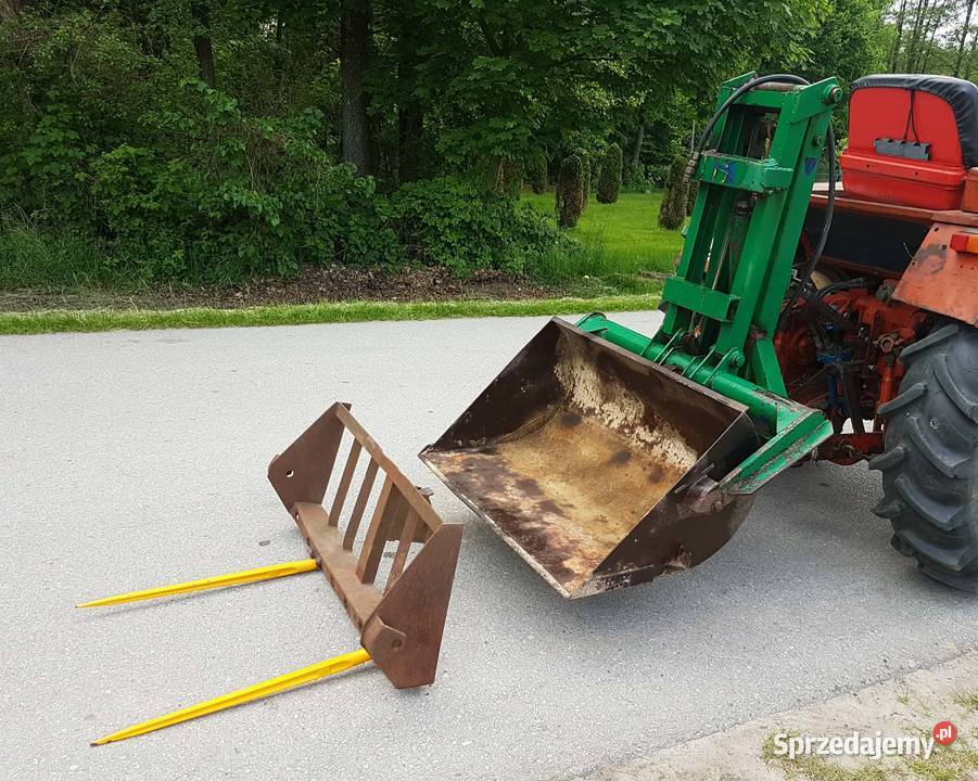 Tur podnośnik na tył ciągnika na siłowniku