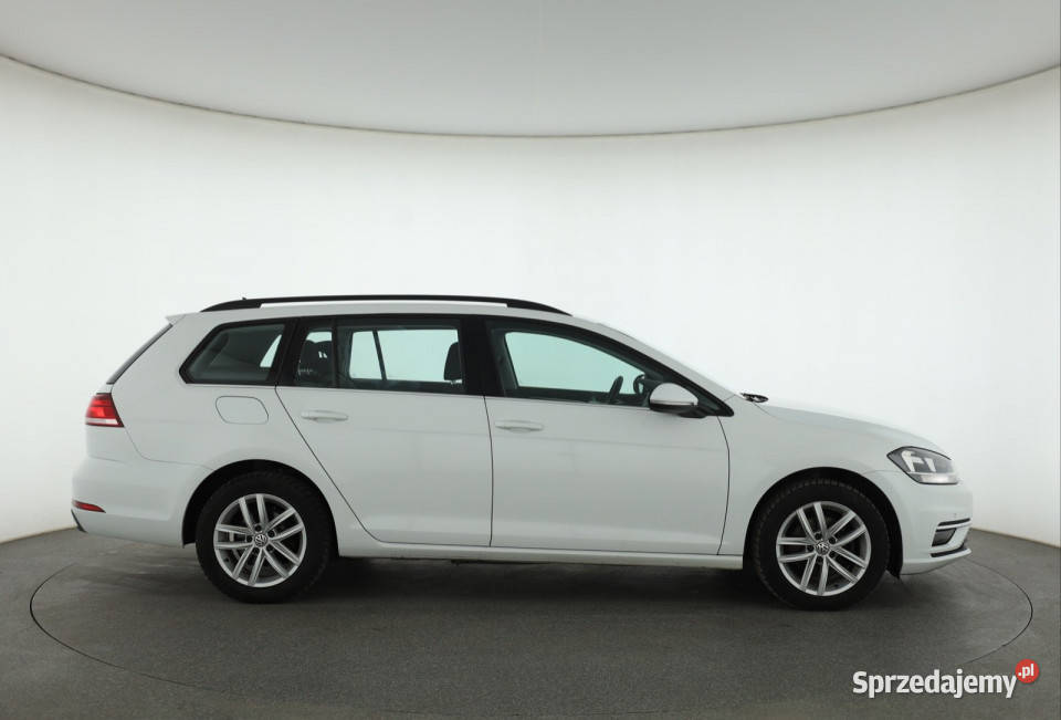 VW Golf 15 TSI