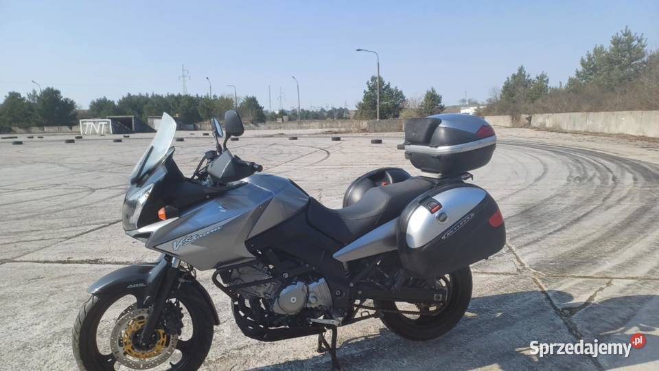 Suzuki vstrom 650 Rok produkcji 2008 Zalesie