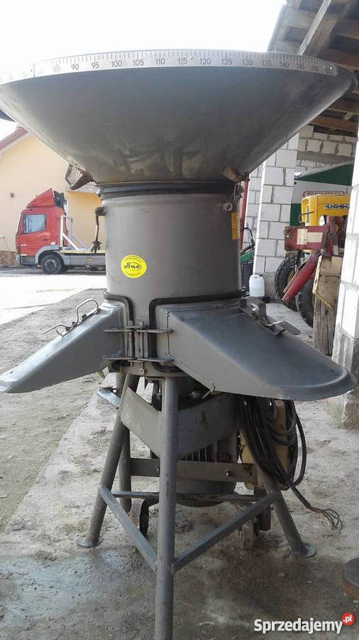 Śrutownik bijakowy bąk świętokrzyskie Bodzentyn