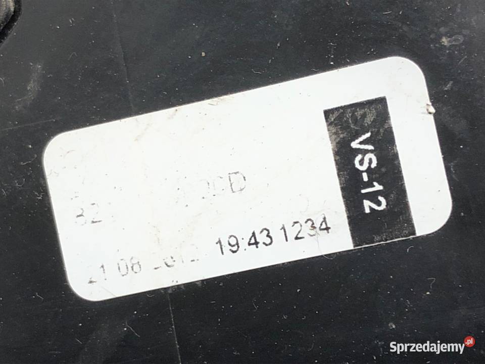 SKRZYNKA BEZPIECZNIKÓW TOYOTA YARIS III sprzedam