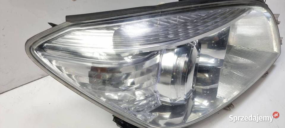 LAMPA PRAWA PRZÓD TOYOTA RAV4 III Lipno sprzedam