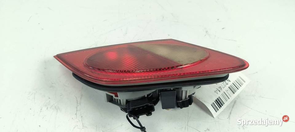 LAMPA PRAWA TYŁ MERCEDES W210 A2108201064 osobowe Lipno