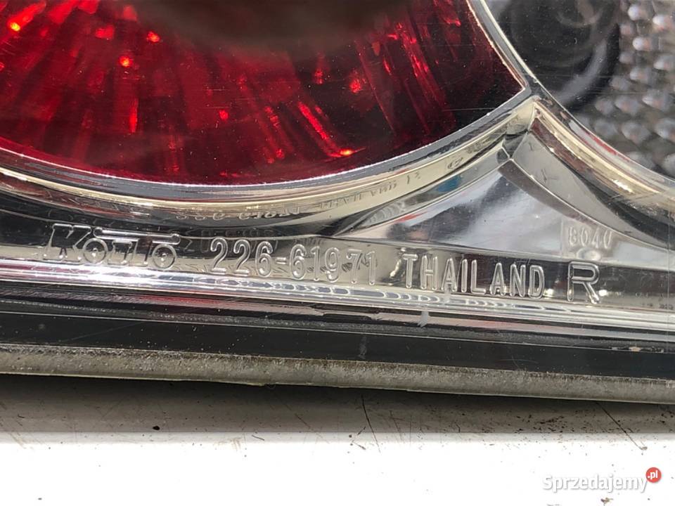 LAMPA TYŁ PRAWA WEWNĘTRZNA MAZDA 6 GG 22661971 osobowe