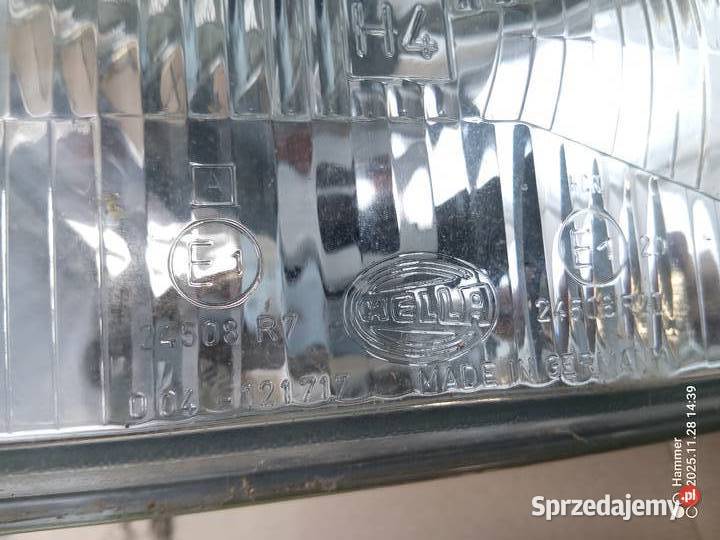 Audi 80 B2 przednie lampy nowe Hella osobowe Motoryzacja Warszawa