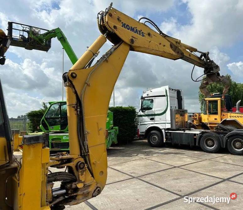 Koparko ladowarka kolowa Komatsu