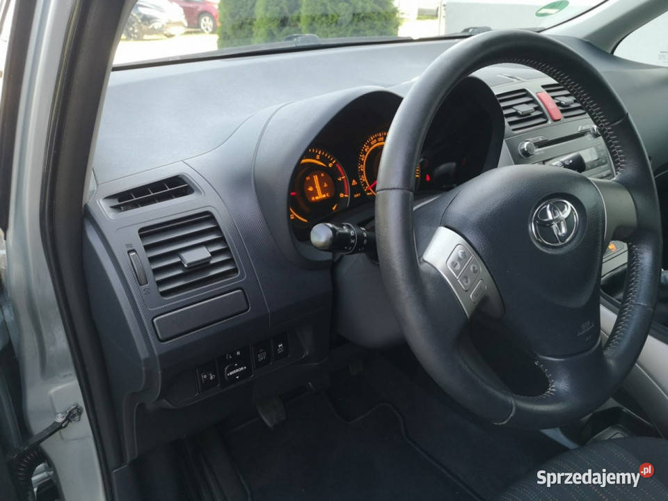 Toyota Auris 133 Benzyna 101 Klimatronik LIFT ASR (kontrola trakcji) dolnośląskie