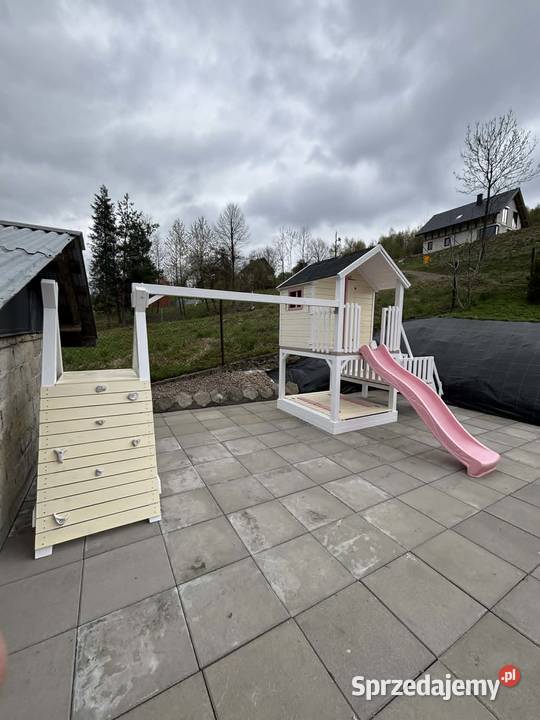 Domek dzieci plac zabaw tarasik małopolskie Myślenice