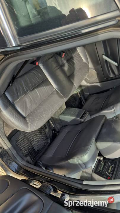 Volkswagen Passat B5 FL Uszkodzony Rok produkcji 2004 Miedźno sprzedam