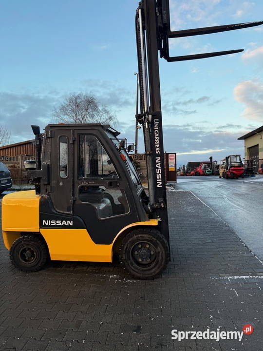 wózek widłowy diesel NISSAN FD32 3200 330m Wózki widłowe łódzkie