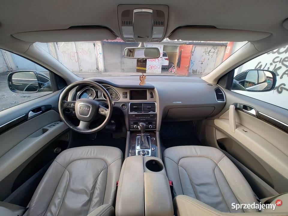 Audi Q7 30 TDI QUATTRO BEZ PNEUMATYKI 7 osobowy