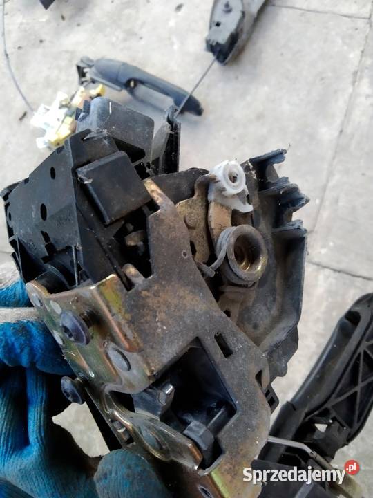 Klamka zamek ford focus mk1 Nisko