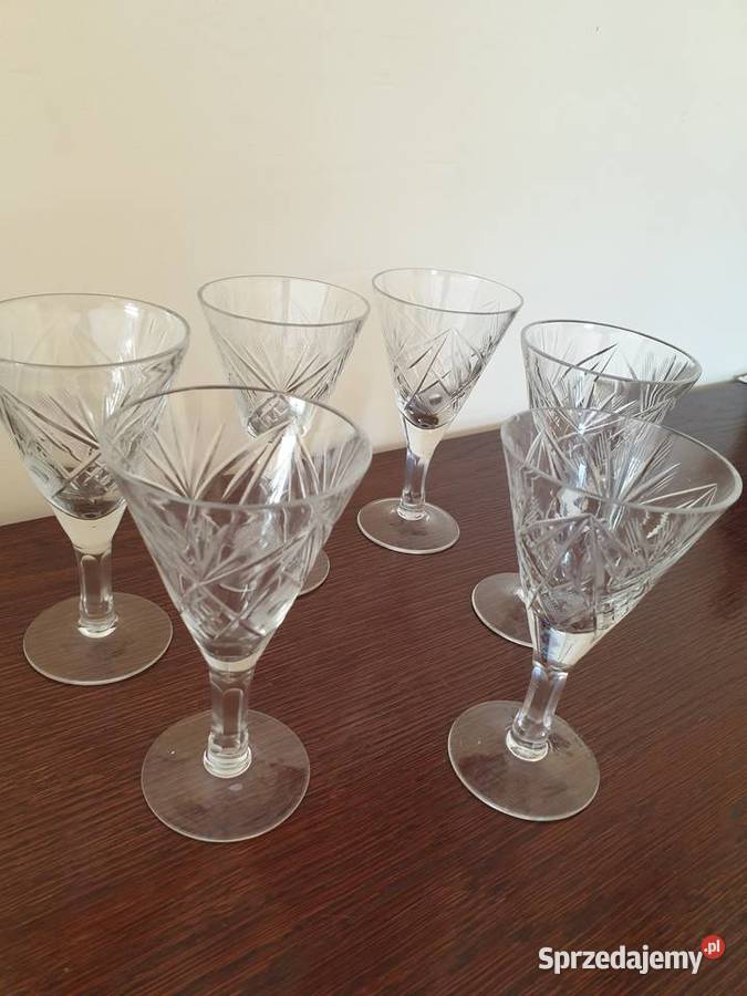 Kieliszki kryształowe 6 do szampana PRL Radom
