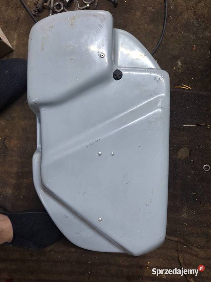 Kufer Dromader do Polonez FSO Caro kuferek do Rok produkcji 1995 Rawa Mazowiecka