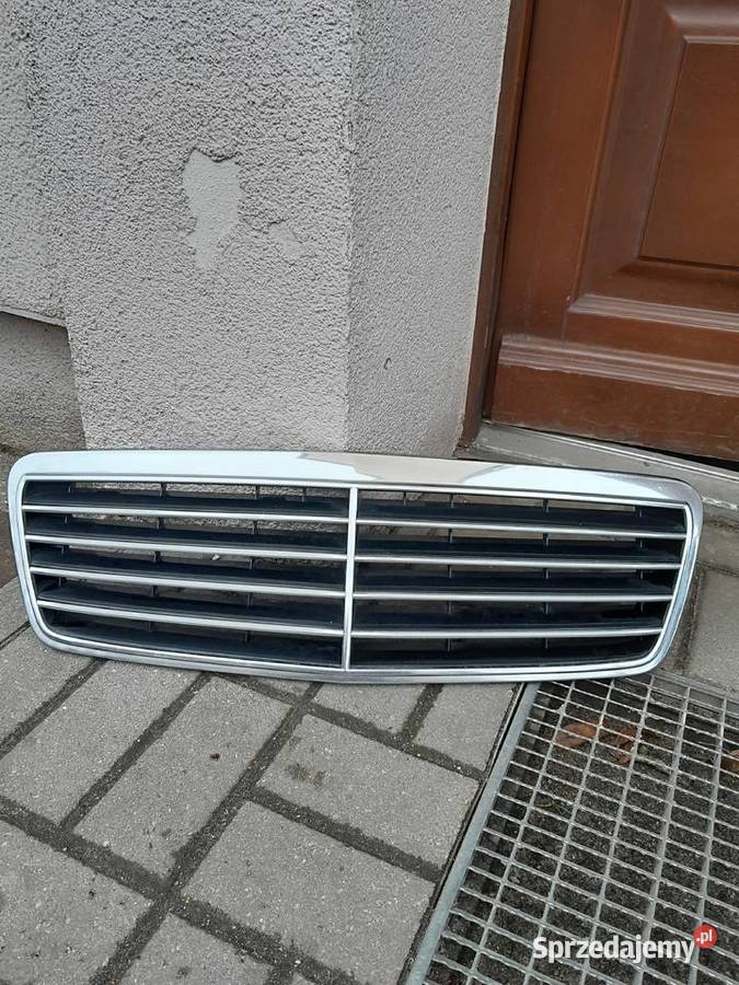 Mercedes CLK W208 grill atrapa A2088800085 osobowe Gdańsk sprzedam