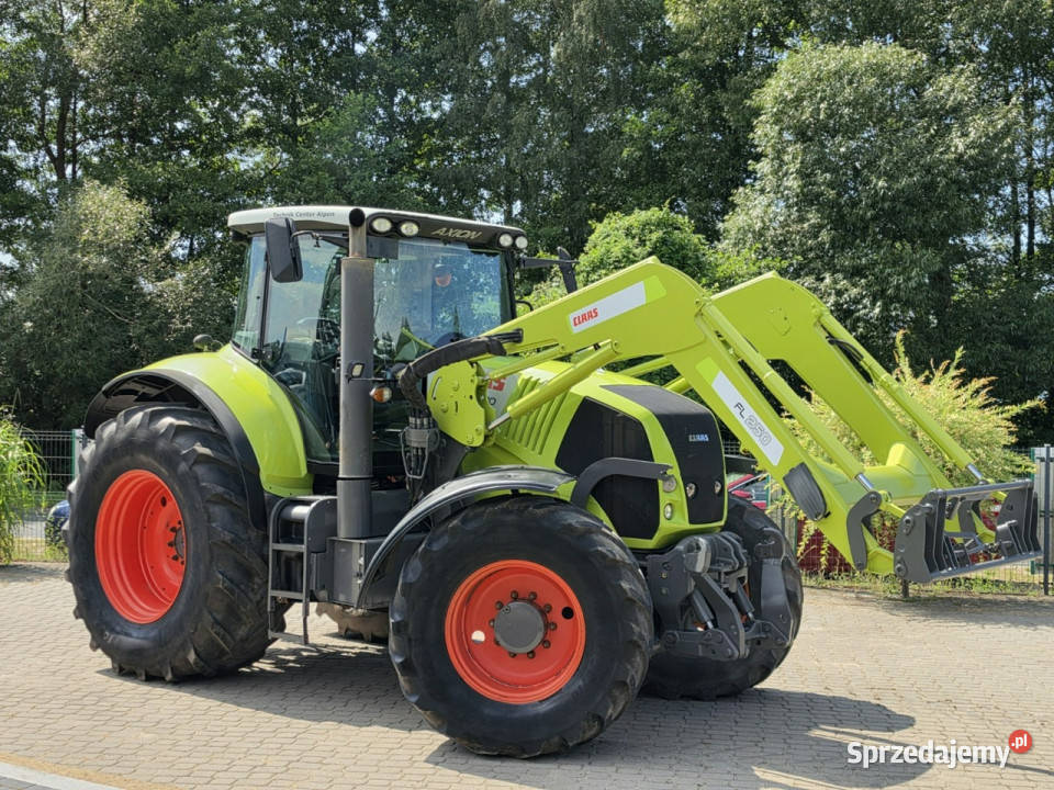 ciągniki Claas AXION 810 CMATIC AXION 810 CMATIC Skępe