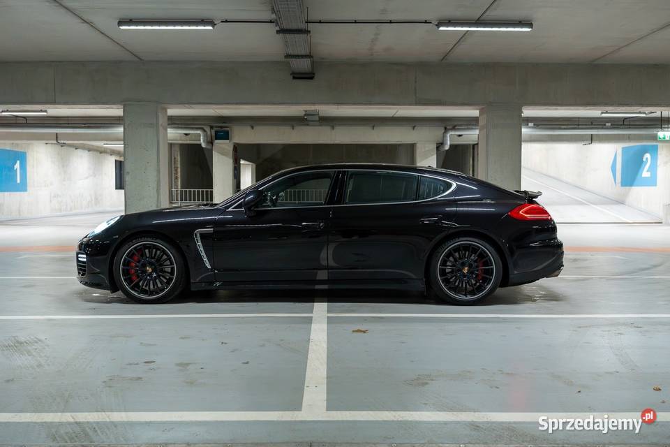 48 V8 BiTurbo AWD Sport Chrono Burmester Carbon gniazdo AUX Samochody osobowe Zawiercie