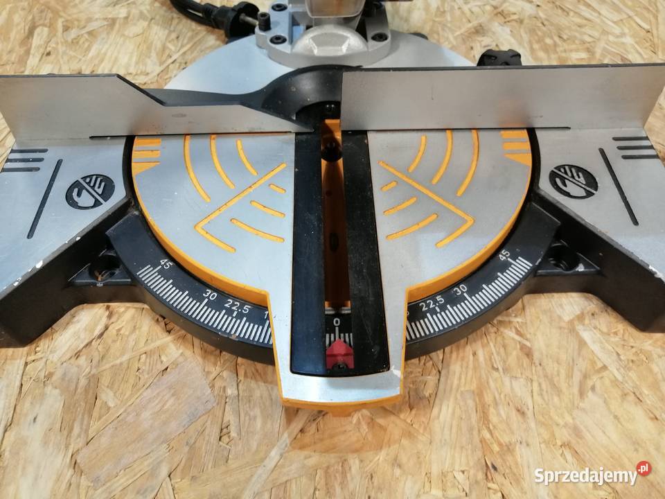 PIŁA UKOŚNICA JCB JCBMS210C 1100W 210mm