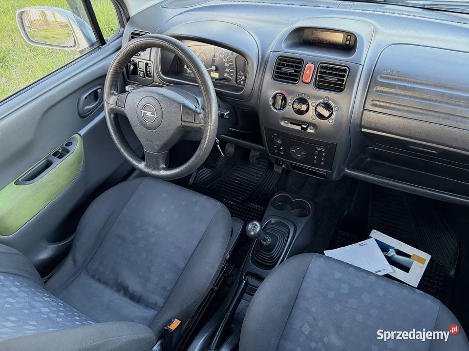 Miejski samochód Opel Agila 12i 75 Agila Ostrów Wielkopolski