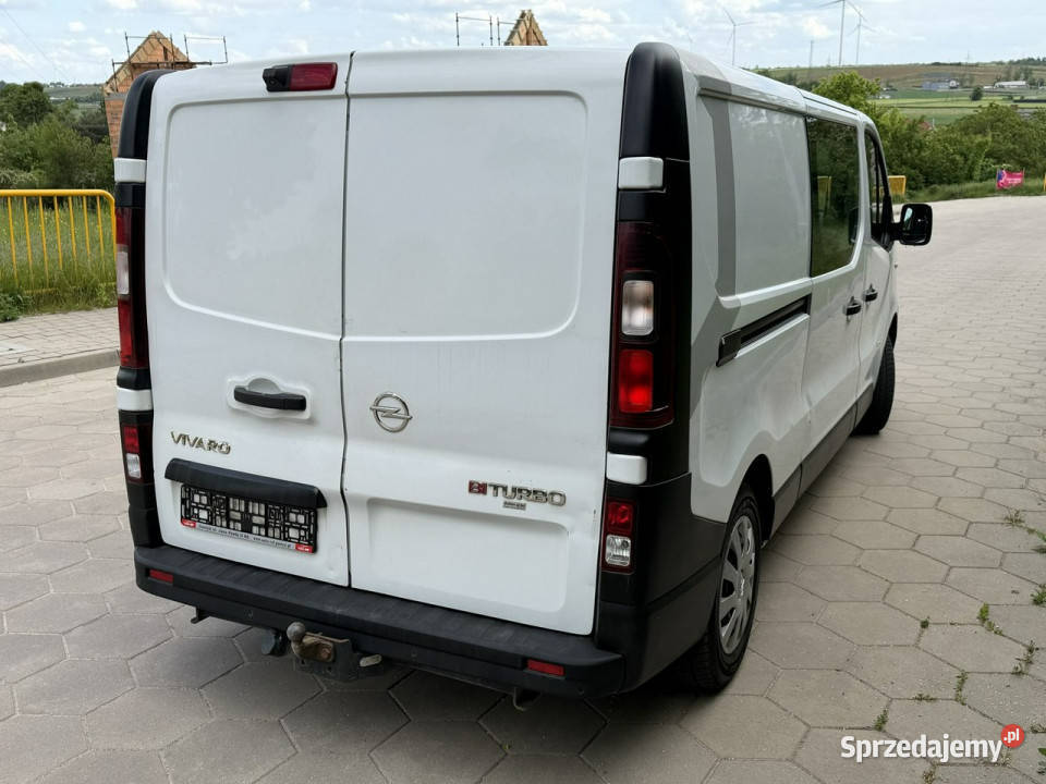 Opel Vivaro Opel Vivaro Long Maxi Doka 6osobwy nieuszkodzony Gostyń