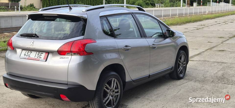Peugeot 2008 12 2015r ŁADNY dużym serwisie