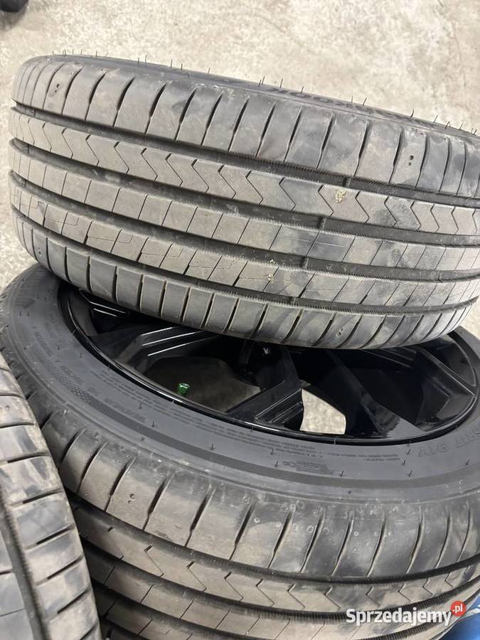 Sprzedam komplet felg 17 opony letnie hankook Klęczany
