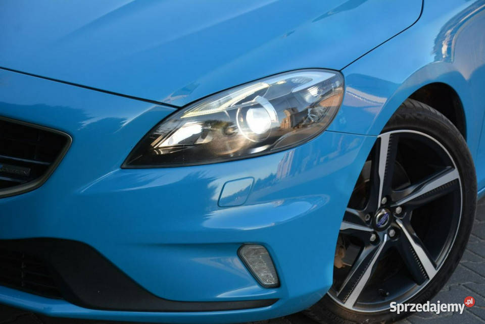 Volvo V40 RDesign Skóry Xenon LED Navi Virtual Volvo