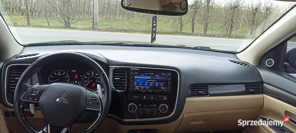 Mitsubishi Outlander 2016