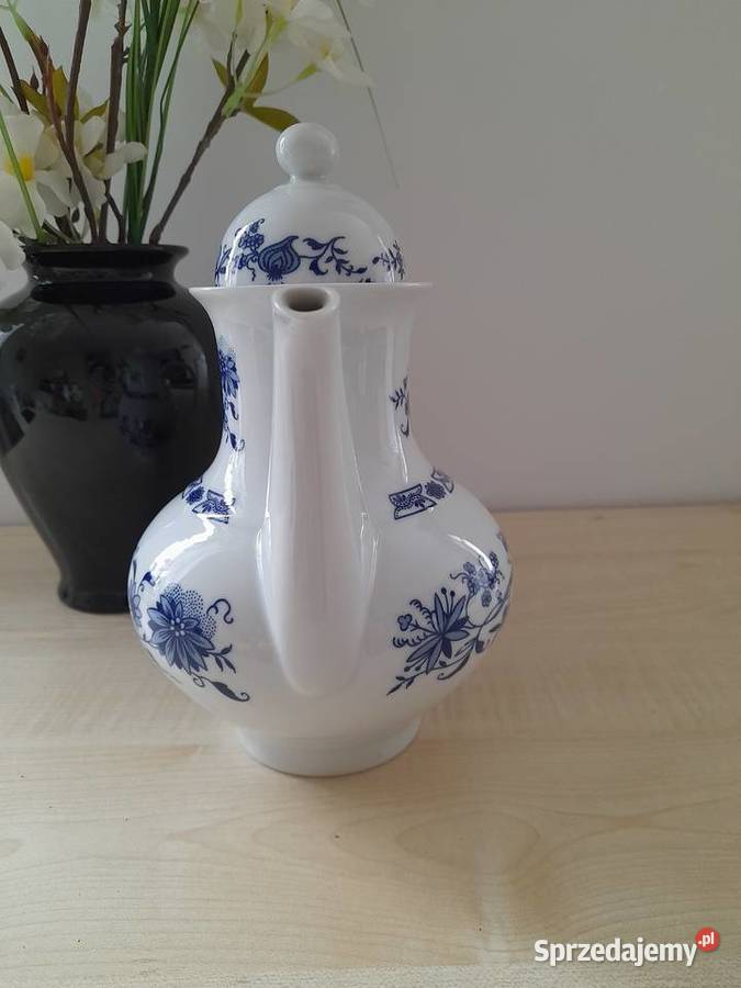 Porcelanowy dzbanek Ilmenau wzór cebulowy Bogatynia