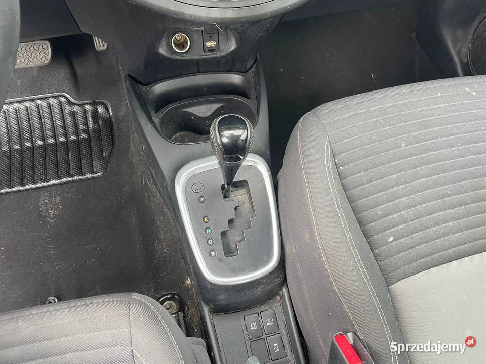 TOYOTA Yaris 15 100 Hybride Dynamic EV511 Wrocław sprzedam