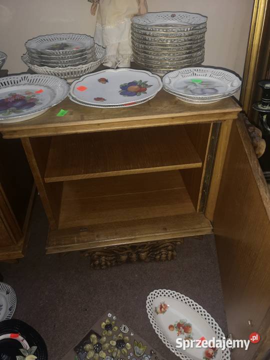 Szafka nocna rzeźby