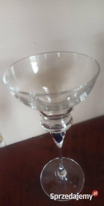Kieliszek Szkło przeźroczyste W środku łezka Porcelana i szkło Gdańsk
